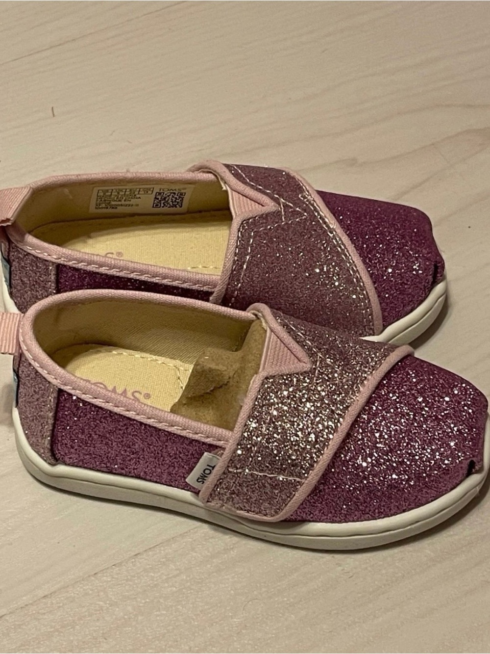 Toms Kids Sparkle Slip-On Shoes in  Purple
